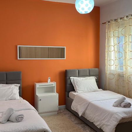 Vibrant & Central Tirana Oasis Luaran gambar